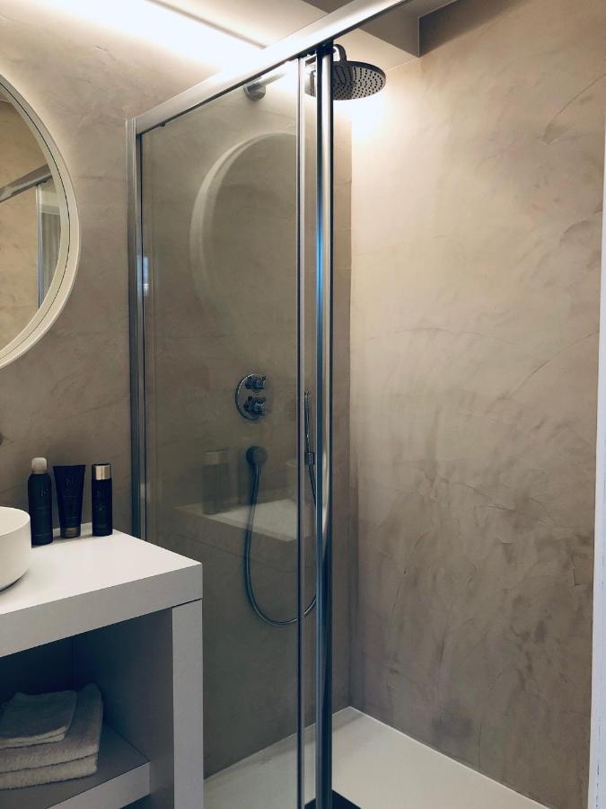 Suites Le Porte-Bonheur Brugge Bagian luar foto