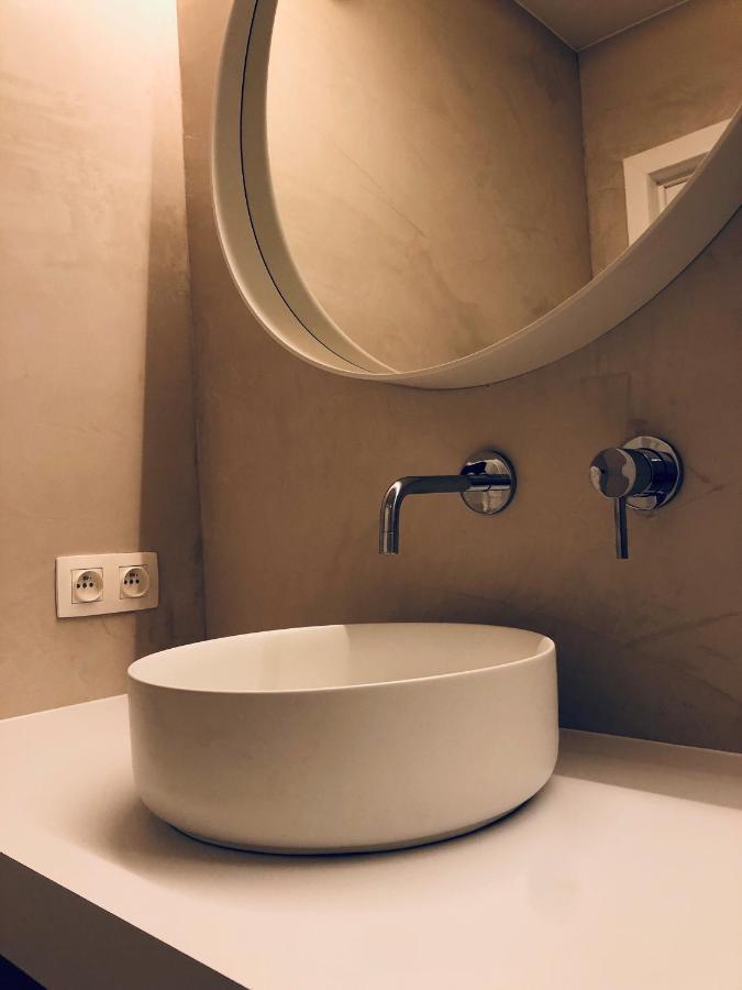Suites Le Porte-Bonheur Brugge Bagian luar foto